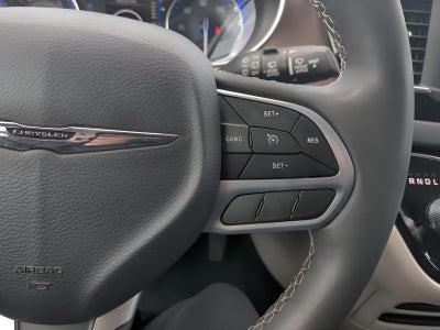 2024 Chrysler Voyager LX