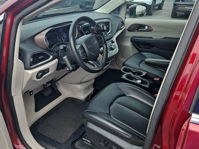2021 Chrysler Voyager LXI FWD