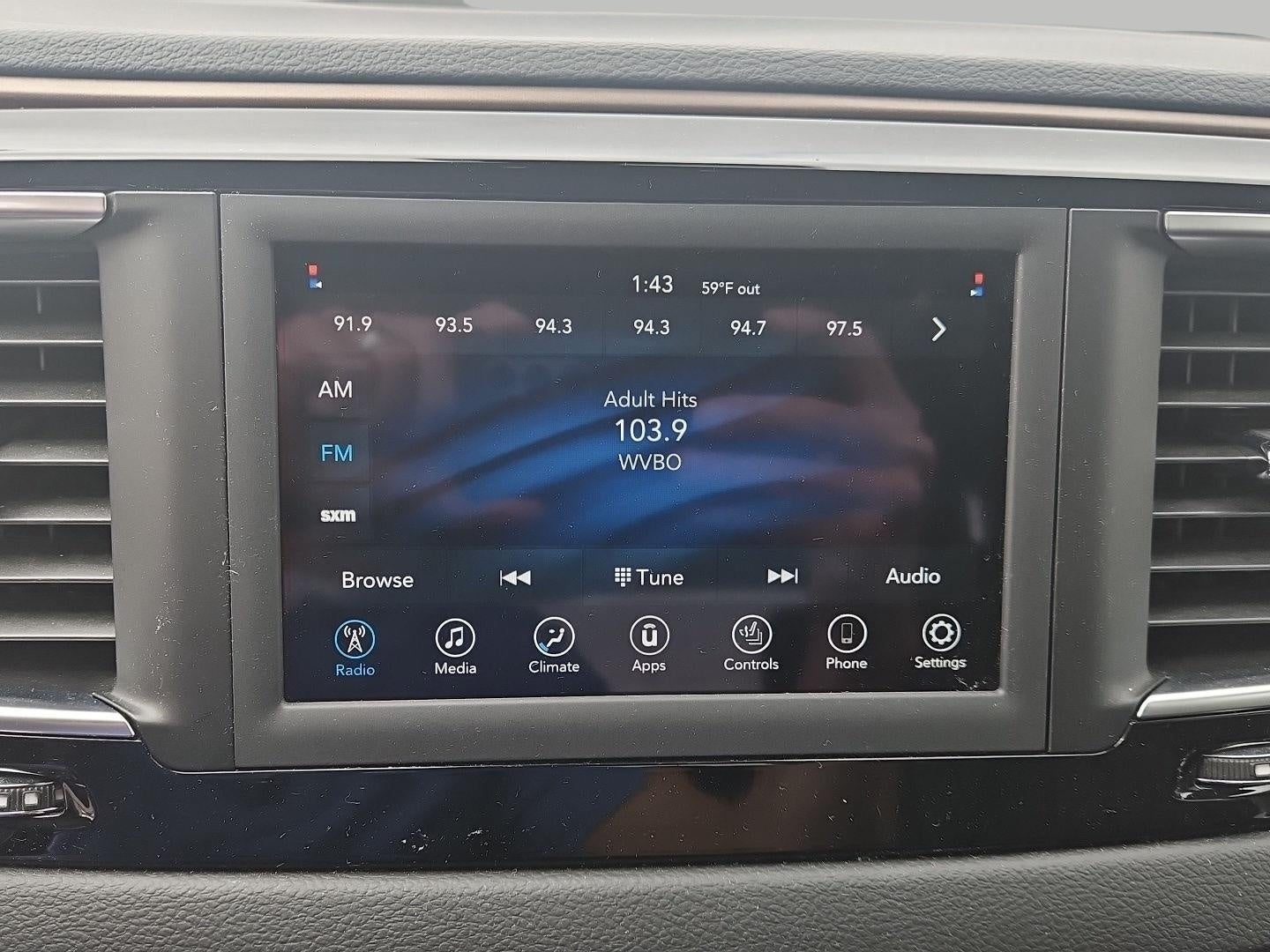 2021 Chrysler Voyager LXI FWD