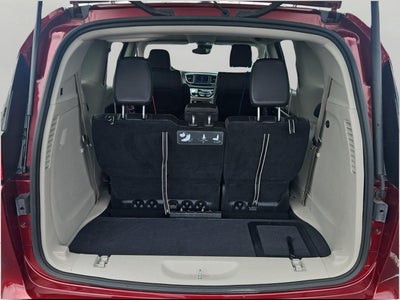 2021 Chrysler Voyager LXI FWD