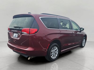 2021 Chrysler Voyager LXI FWD