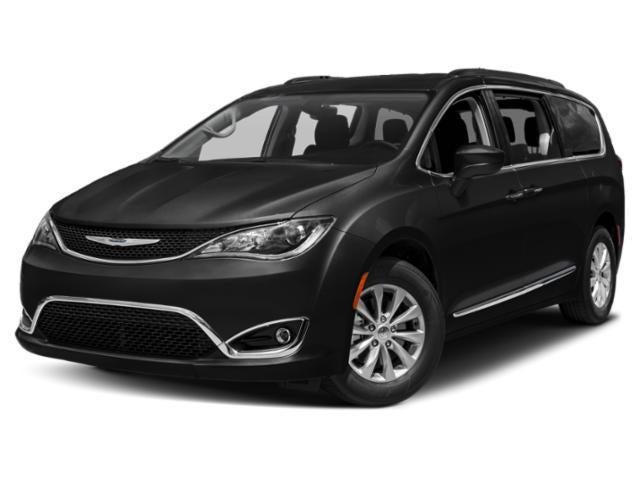 2018 Chrysler Pacifica Touring L Plus's photo