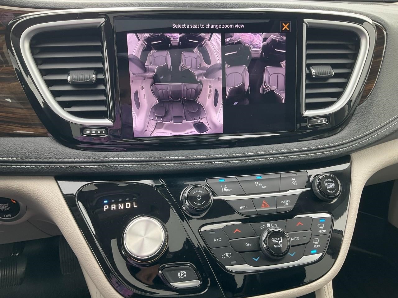 2023 Chrysler Pacifica Hybrid Limited