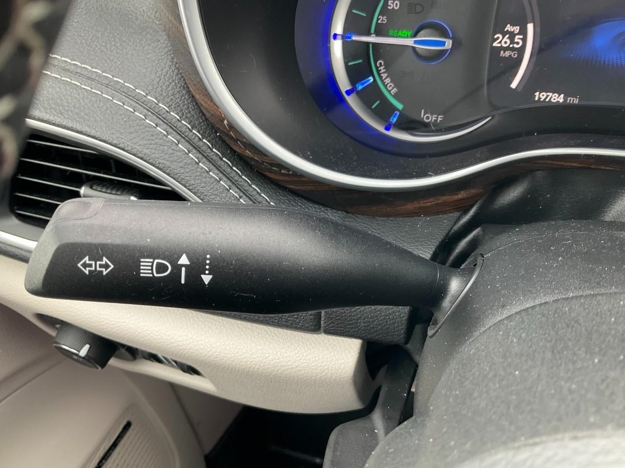 2023 Chrysler Pacifica Hybrid Limited