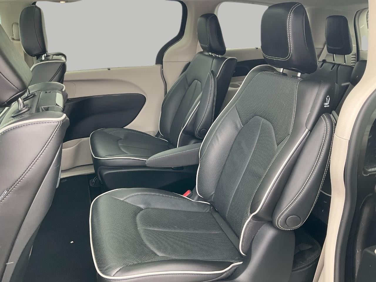 2023 Chrysler Pacifica Hybrid Limited