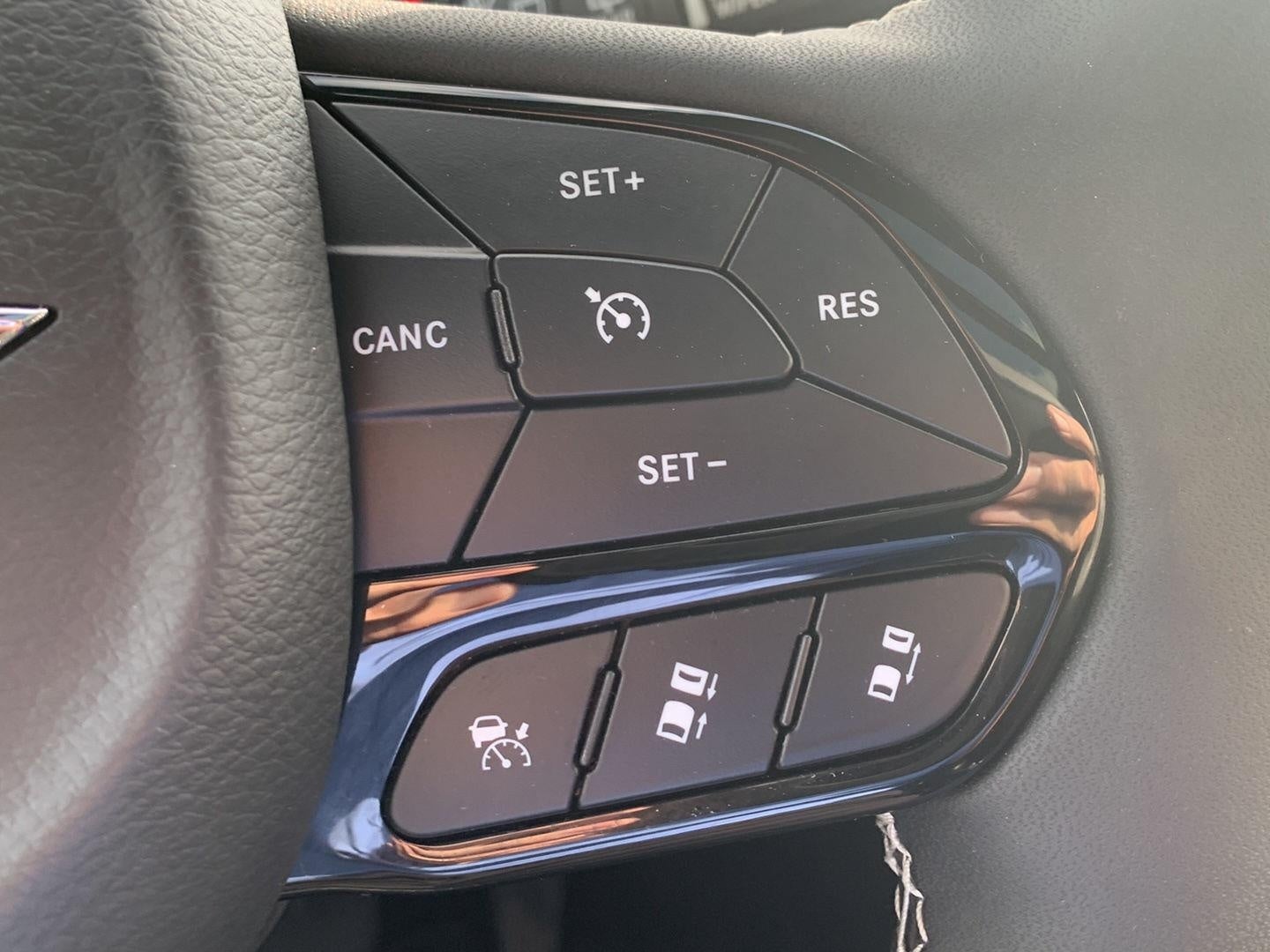 2025 Chrysler Pacifica Limited AWD