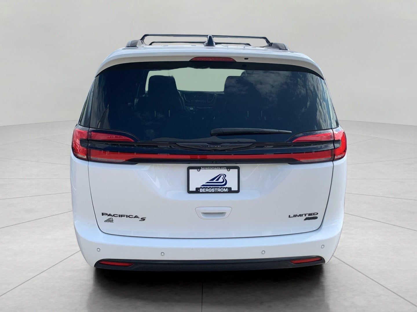 2025 Chrysler Pacifica Limited AWD