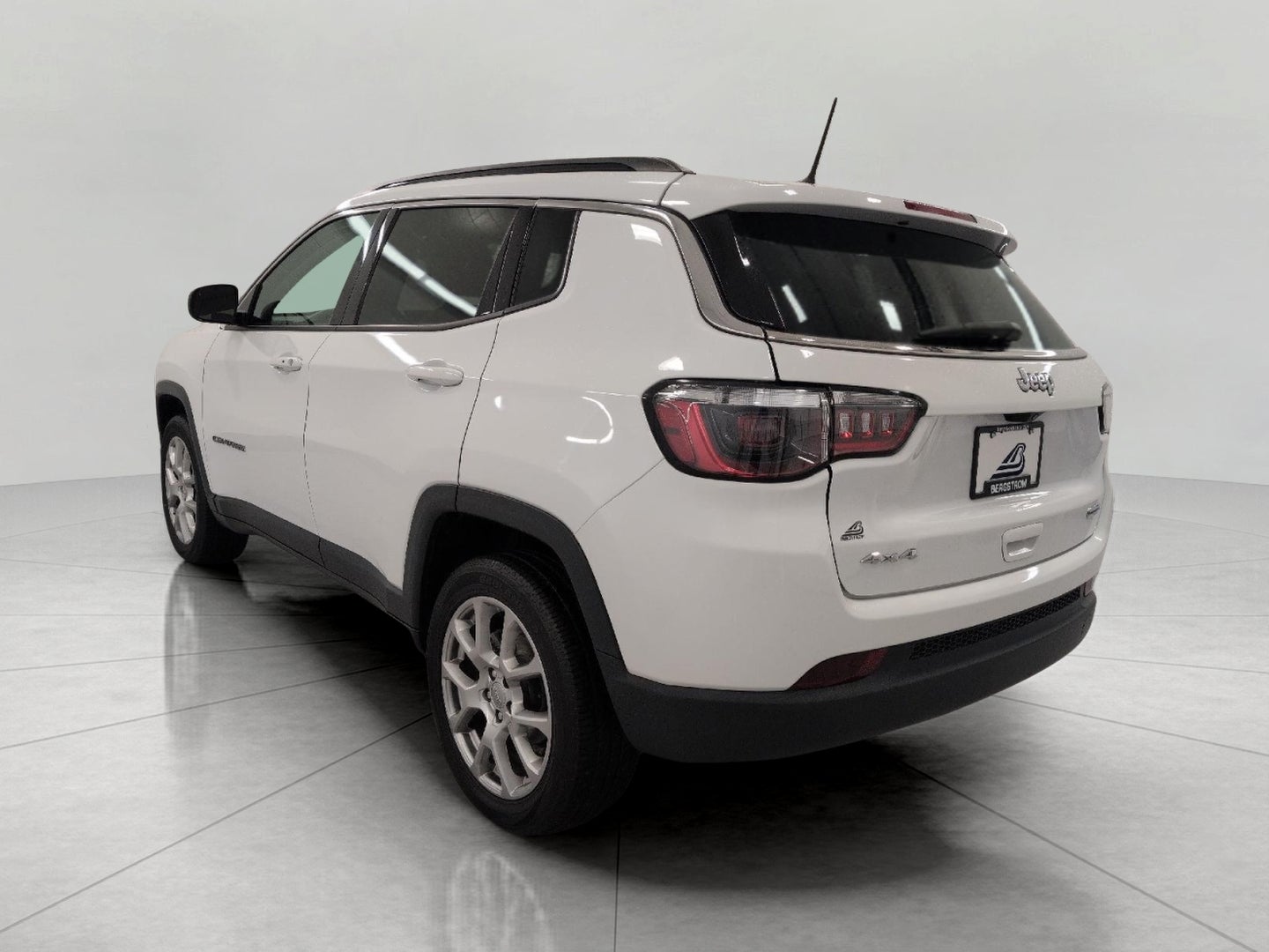 2022 Jeep Compass Latitude Lux 4x4