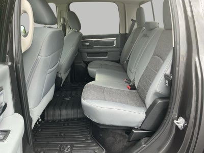 2017 RAM 1500 Big Horn Crew Cab 4x4 5'7' Box