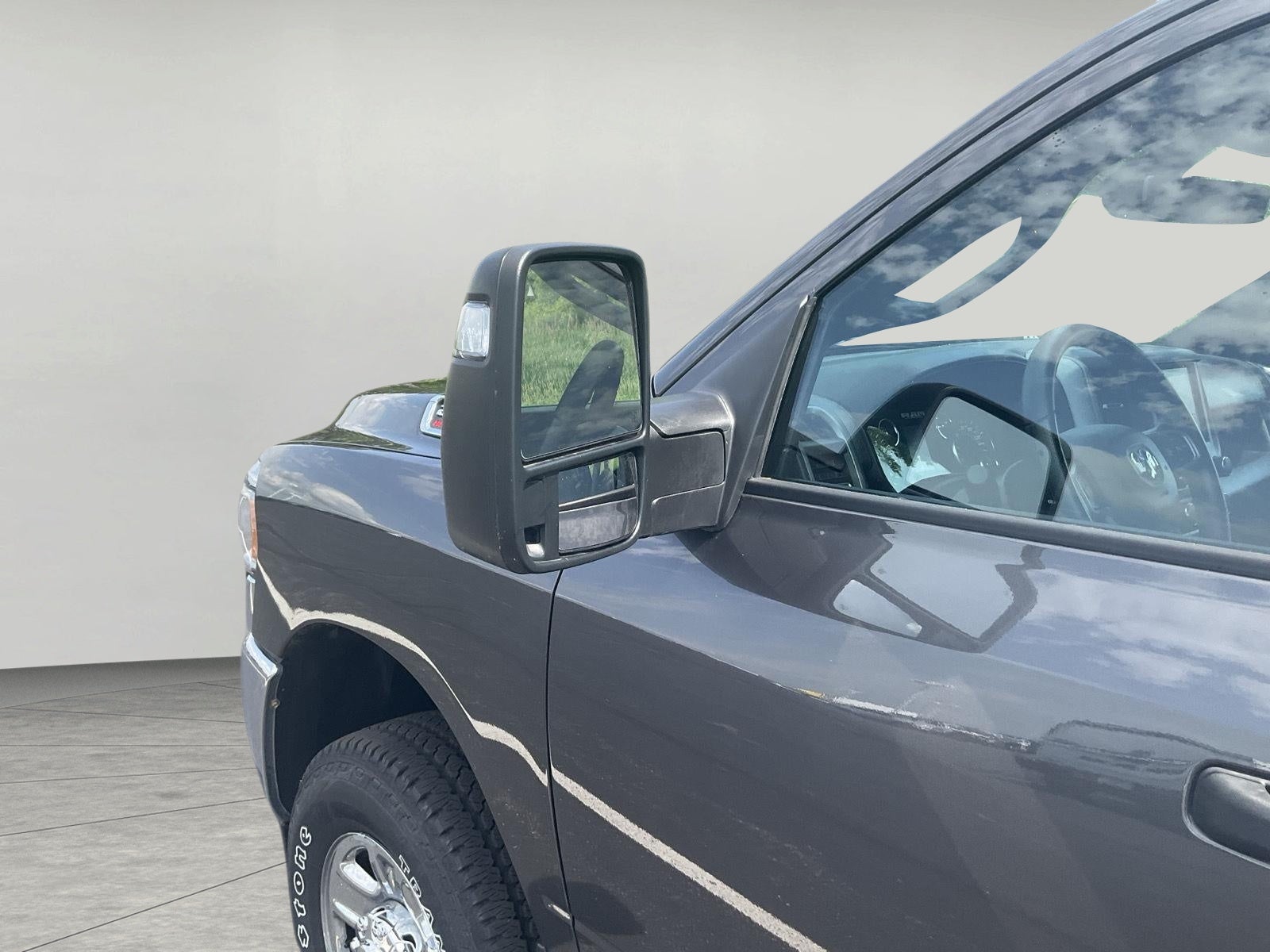2024 RAM 2500 Tradesman Crew Cab 4x4 6'4' Box