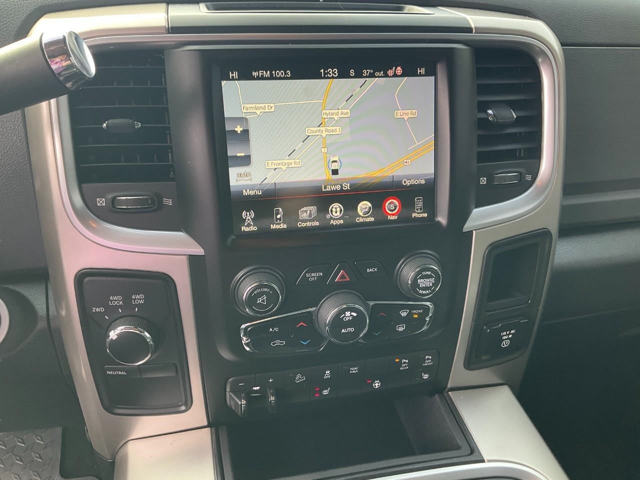 2017 RAM 2500 Big Horn Crew Cab 4x4 6'4' Box