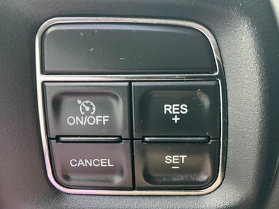 2017 RAM 2500 Big Horn Crew Cab 4x4 6'4' Box