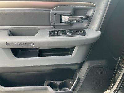 2017 RAM 2500 Big Horn Crew Cab 4x4 6'4' Box