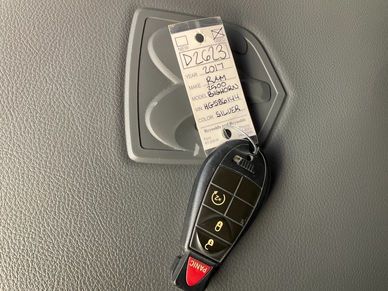 2017 RAM 2500 Big Horn Crew Cab 4x4 6'4' Box