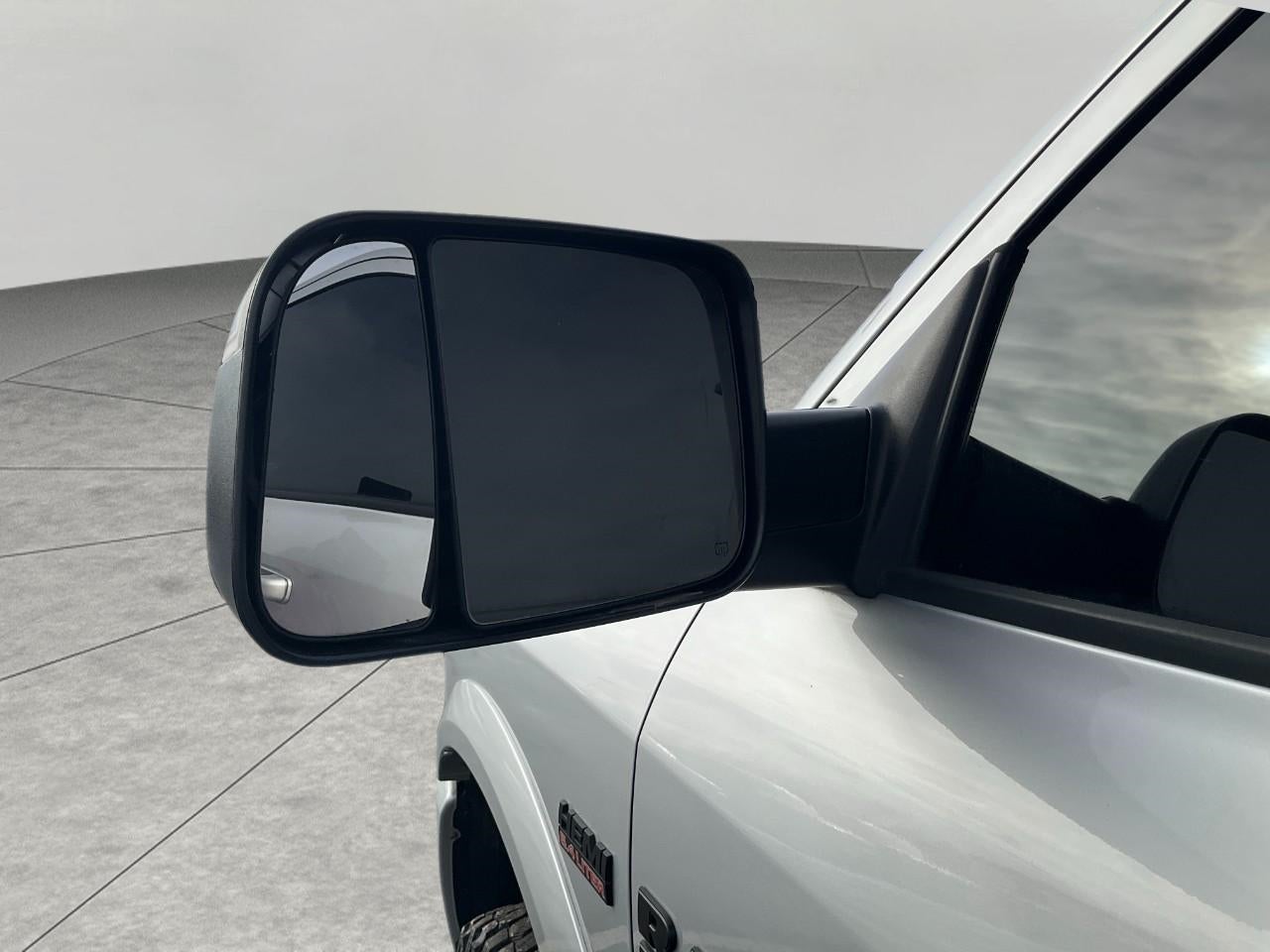 2017 RAM 2500 Big Horn Crew Cab 4x4 6'4' Box