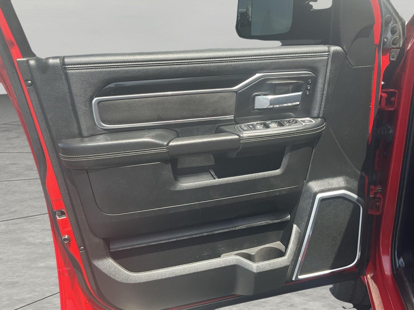 2021 RAM 2500 Laramie Crew Cab 4x4 6'4' Box