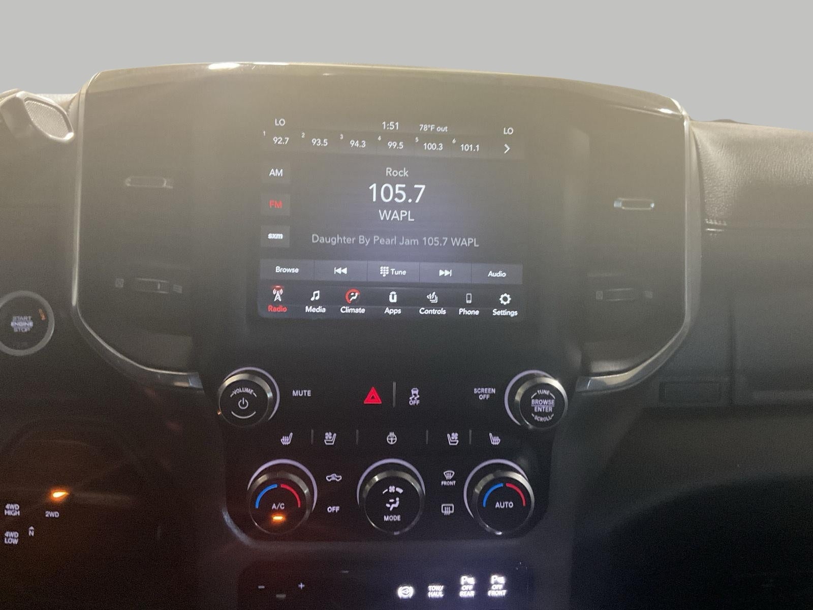 2021 RAM 2500 Laramie Crew Cab 4x4 6'4' Box