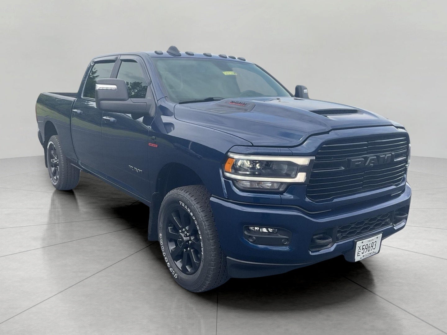 2023 RAM 2500 Laramie Crew Cab 4x4 6'4' Box
