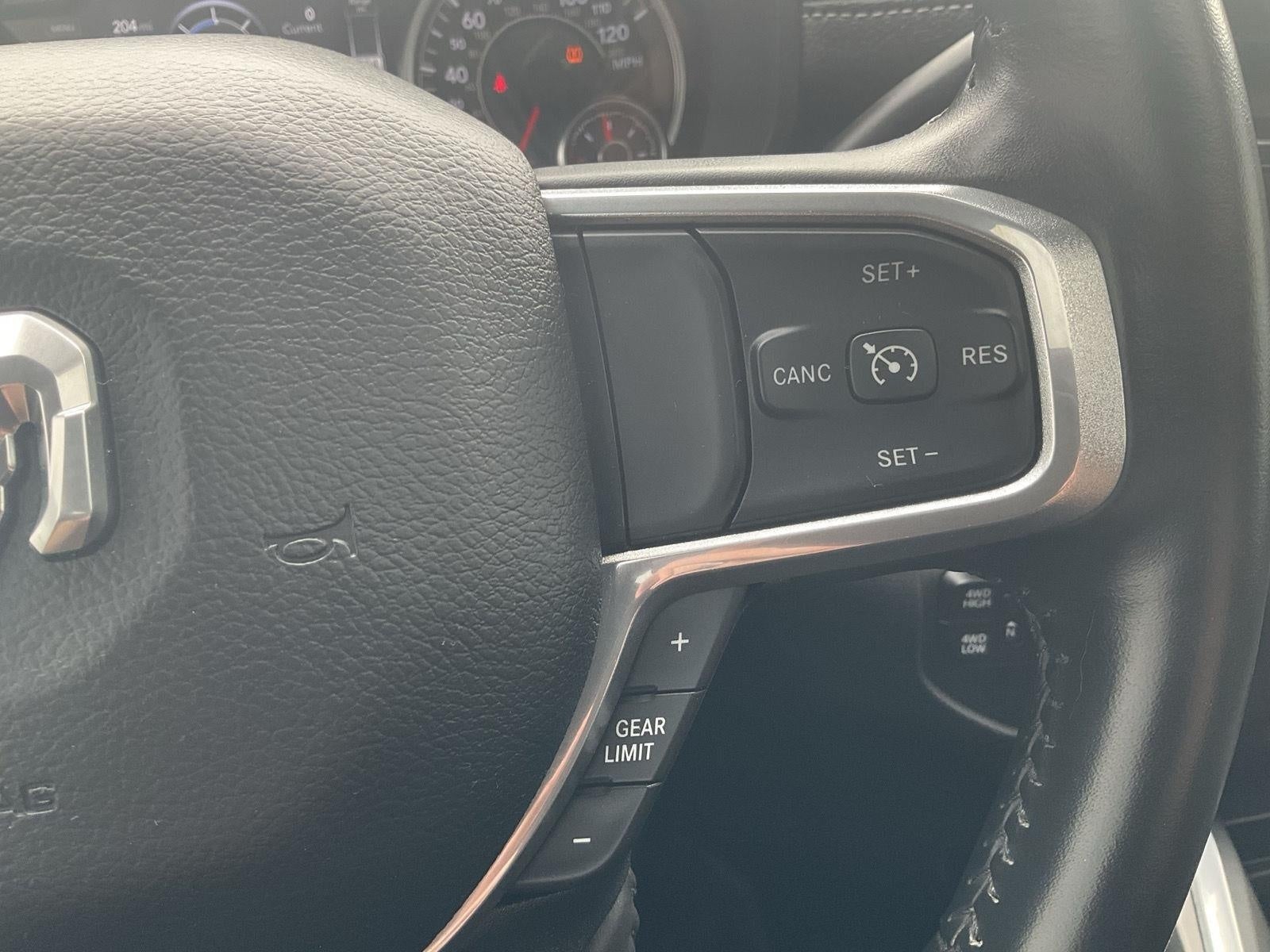 2023 RAM 2500 Laramie Crew Cab 4x4 6'4' Box