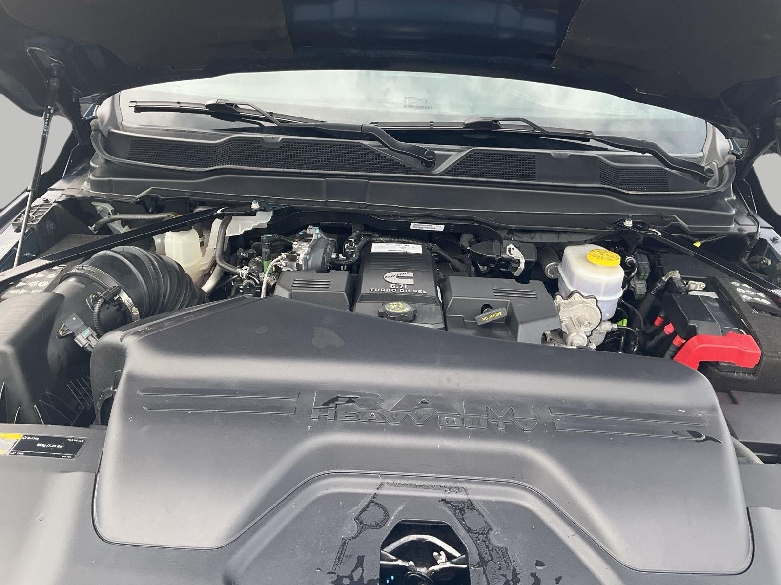 2023 RAM 2500 Laramie Crew Cab 4x4 6'4' Box
