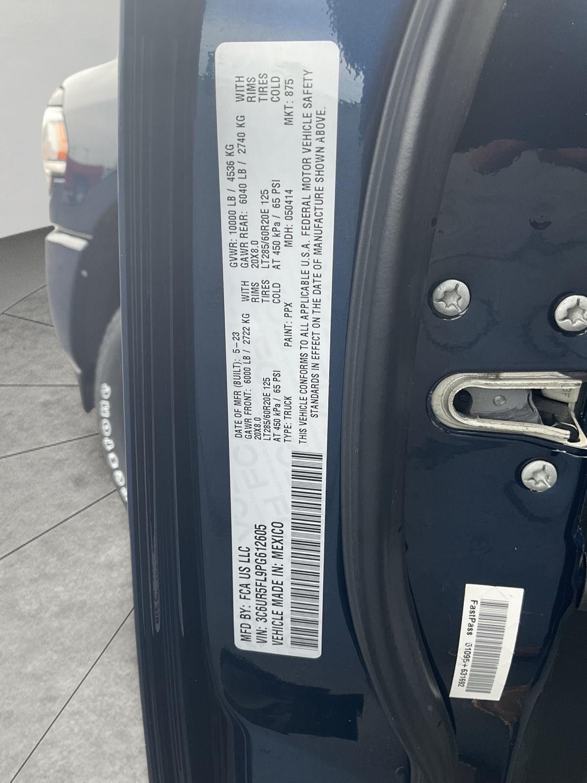 2023 RAM 2500 Laramie Crew Cab 4x4 6'4' Box