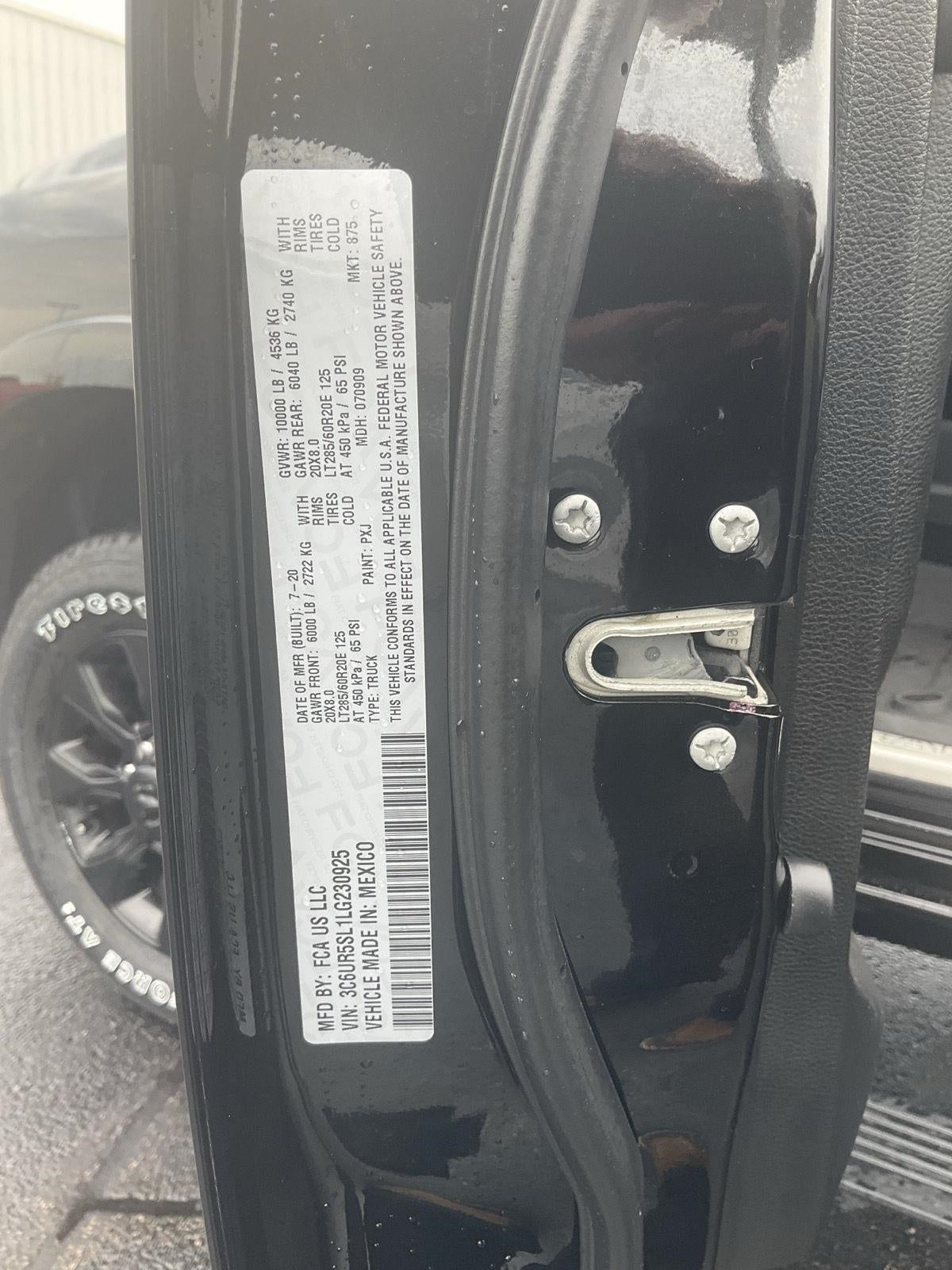 2020 RAM 2500 Limited 4x4 Crew Cab 6'4 Box
