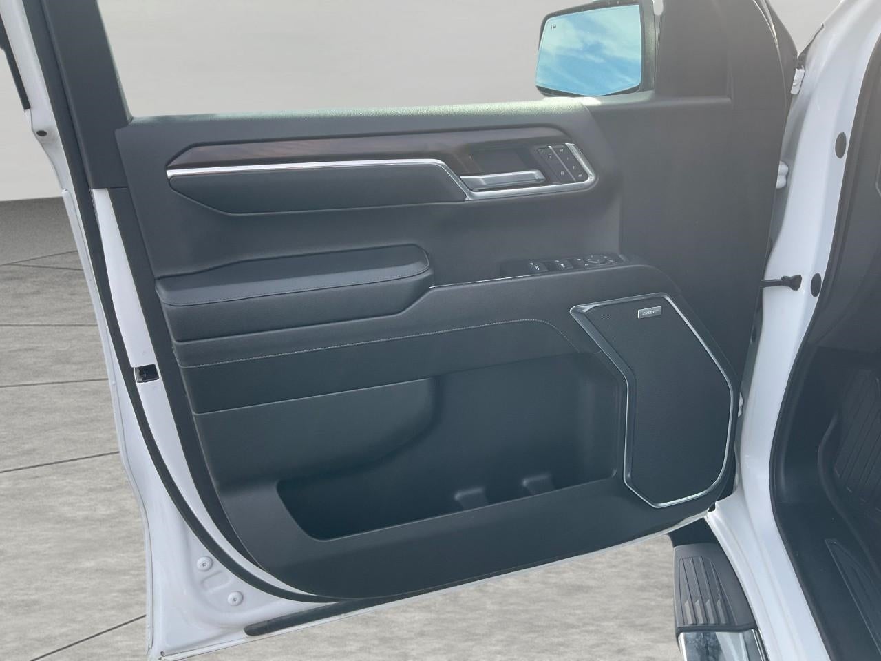 2023 GMC Sierra 1500 4WD Crew Cab Short Box SLT