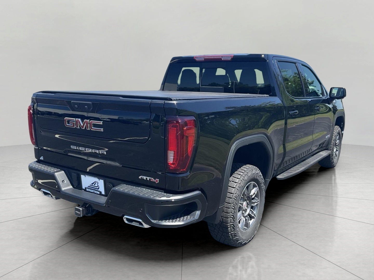 2024 GMC Sierra 1500 4WD Crew Cab 147 AT4