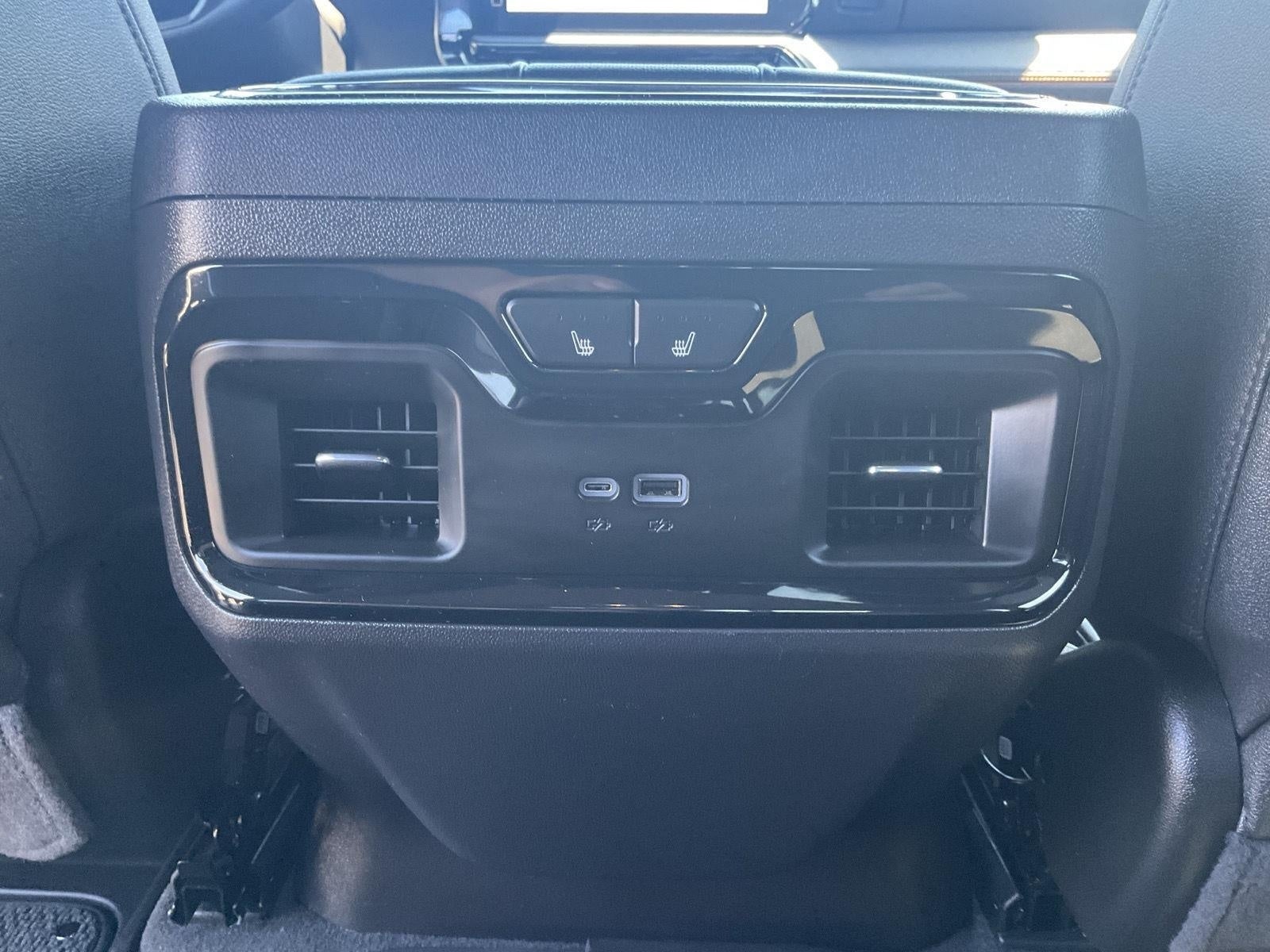 2024 GMC Sierra 1500 4WD Crew Cab 147 AT4