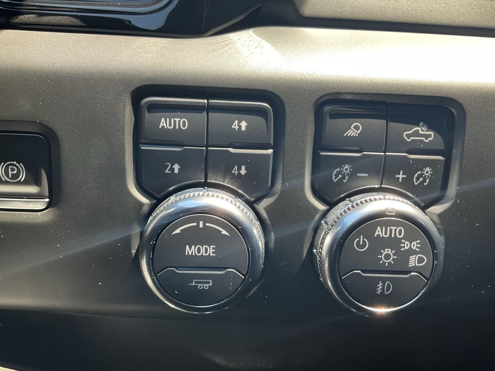 2024 GMC Sierra 1500 4WD Crew Cab 147 AT4