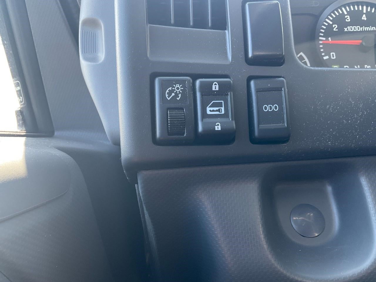 2019 Isuzu NPR HD TILT CAB