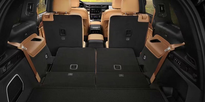 2024 Jeep Grand Cherokee backseats folded down